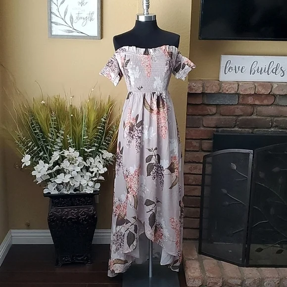 🛑SOLD🛑 🆕️ Lime Lush Taupe Floral Off Shoulder High Low Maxi Dress SIZE: M - Picture 2 of 13